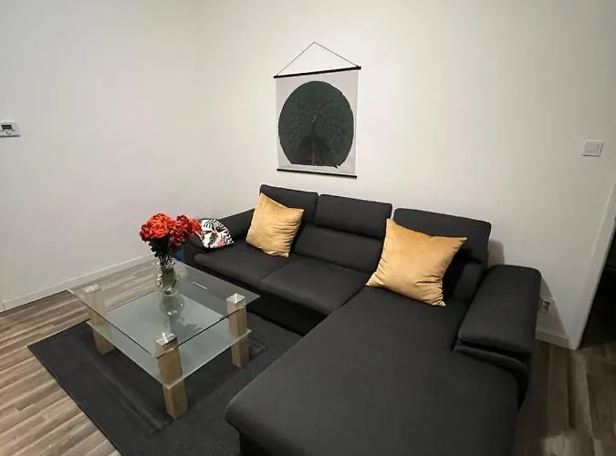 Lovely Flat In The Center Self-check 브라티슬라바