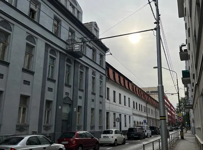 Lovely Flat In The Center Self-check *