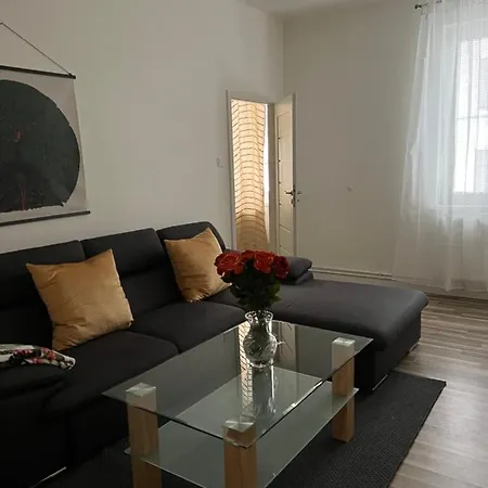 Appartement Lovely Flat In The Center Self-check