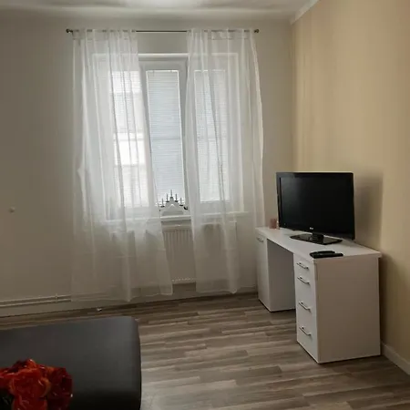 Lovely Flat In The Center Self-check *